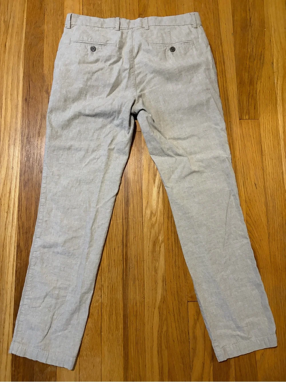 GAP Men’s Light Tan Linen-Blend Chinos